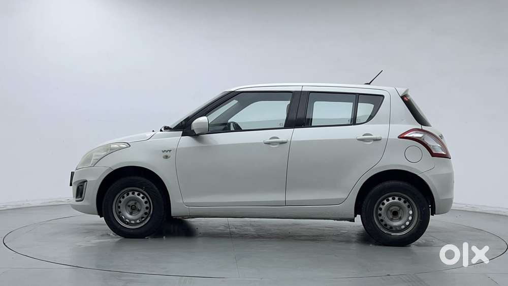 Maruti Suzuki Swift 1.2 Lxi (o), 2017, Petrol