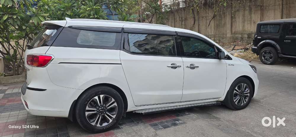 Kia Carnival Limousine Plus 7 Str, 2021, Diesel