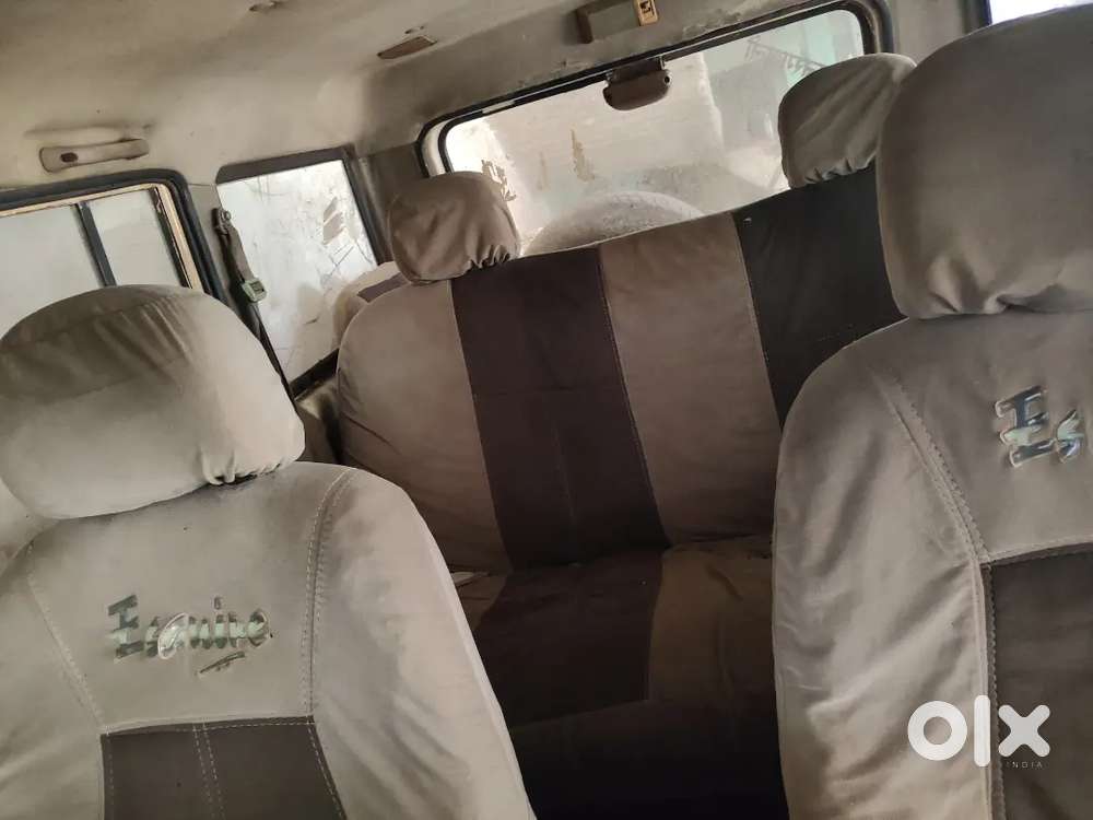 Bolero Slx 2wd 7-seater