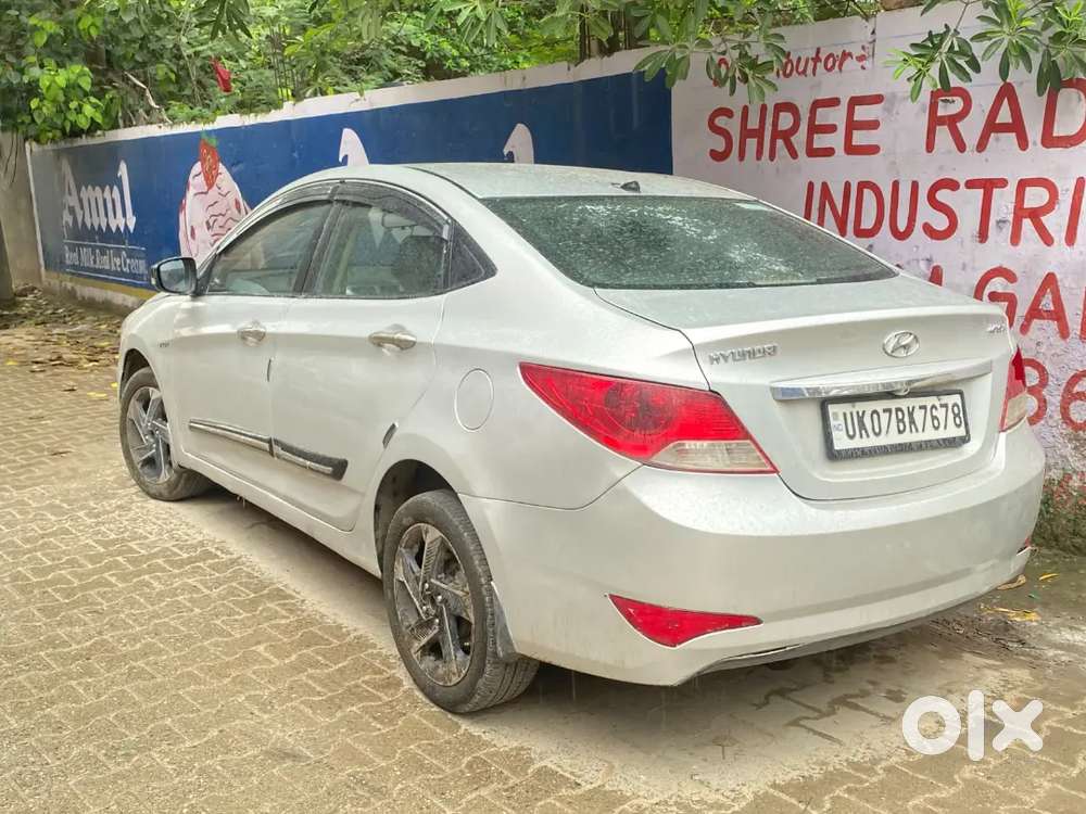Hyundai Fluidic Verna 2015