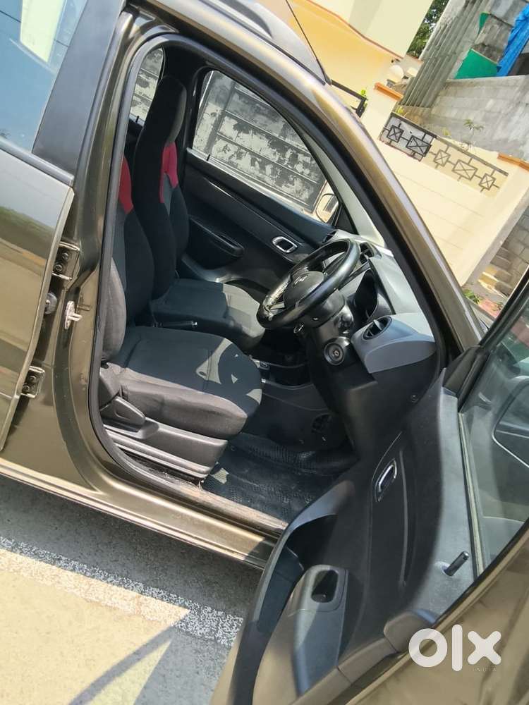 Renault Kwid 1.0 Rxt Amt, 2019, Petrol