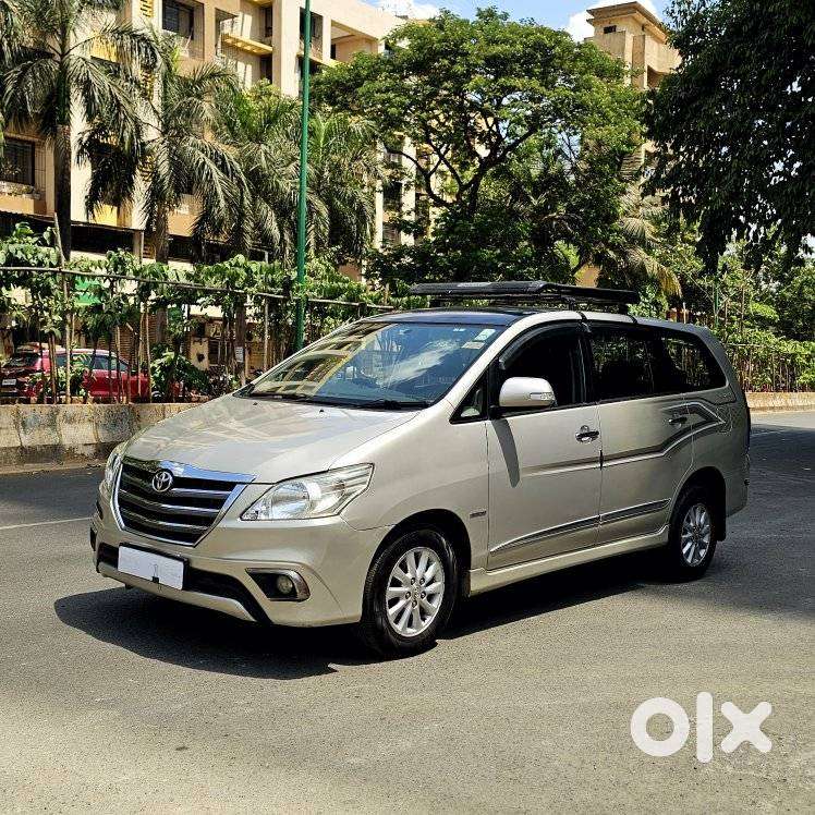 Toyota Innova 2004-2011 2.5 V Diesel 8-seater, 2014, Diesel