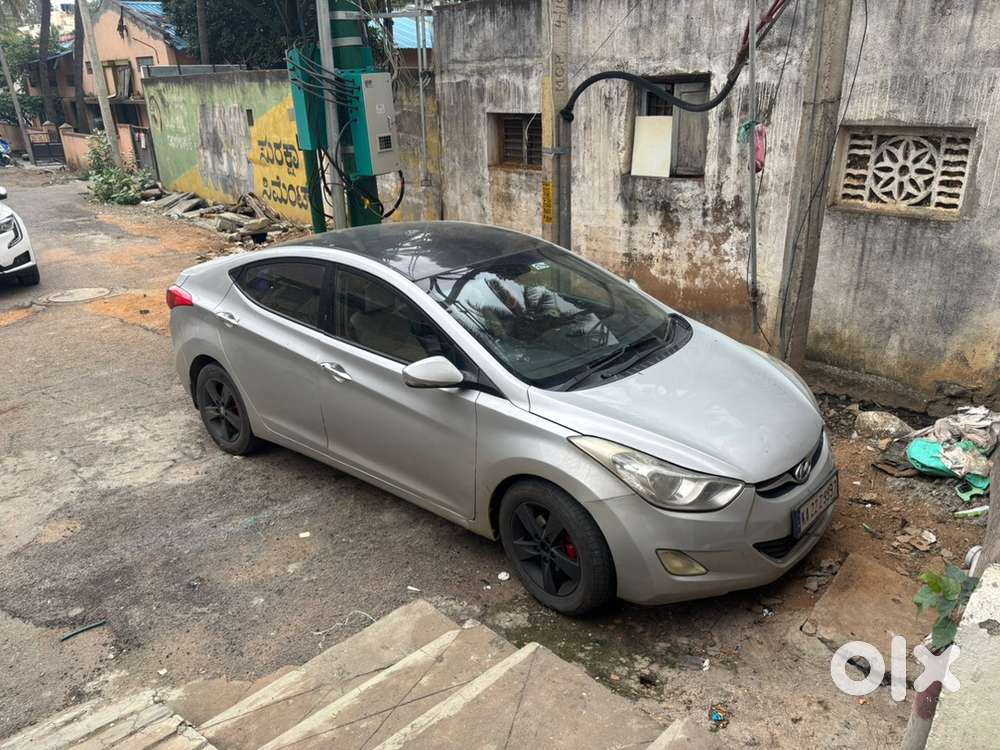 Hyundai New Elantra 2014 Diesel Manual