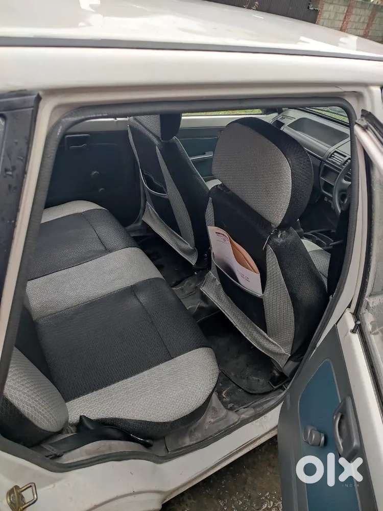 Maruti Suzuki 800 2010