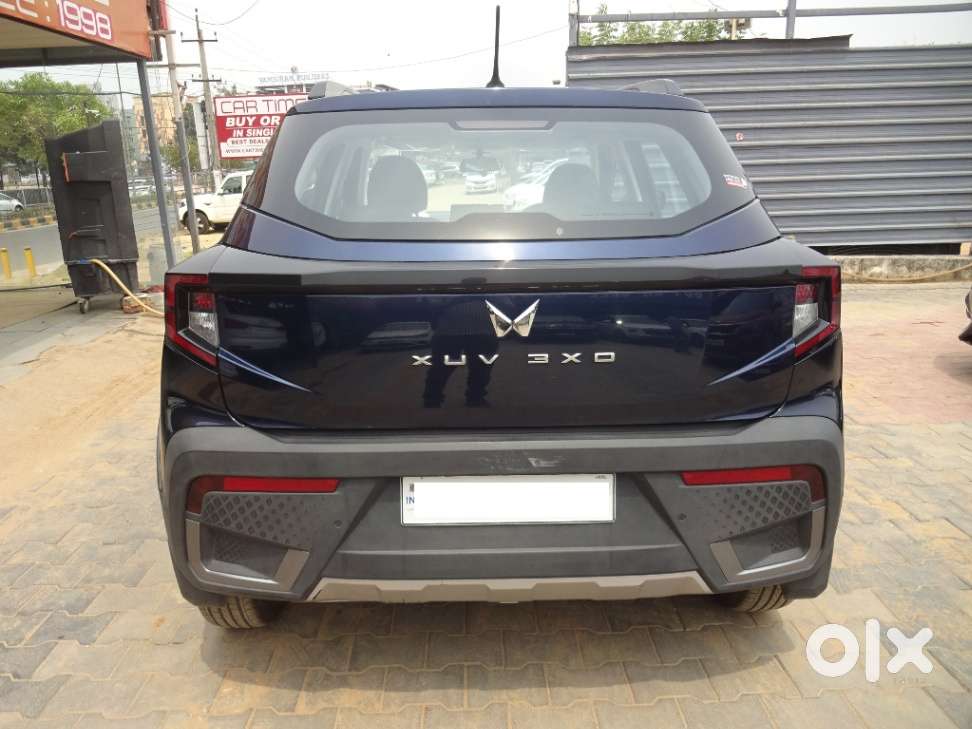 Mahindra Xuv 3xo Ax5 Ds Mt, 2024, Diesel