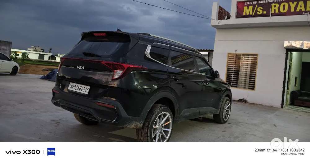 Kia Carens 2022 Diesel Well Maintained