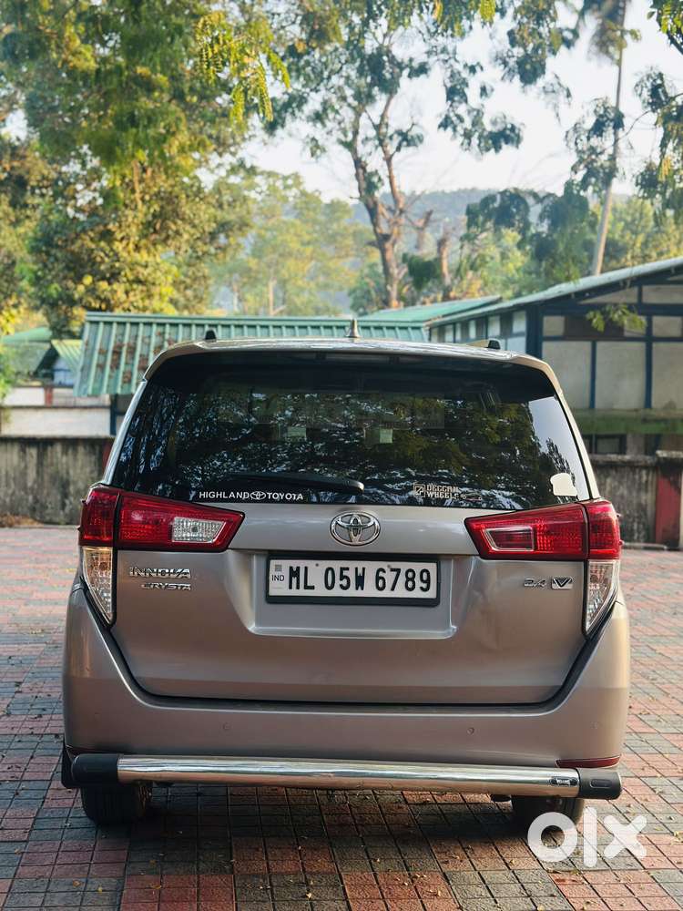 Toyota Innova Crysta 2.4 V 8 Str, 2021, Diesel