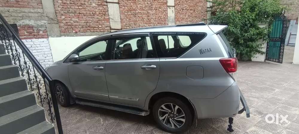 Toyota Innova Crysta 2022 Petrol At