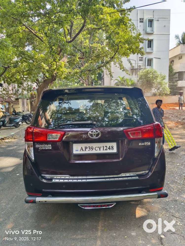 Toyota Innova Crysta 2.8z Automatic, 2019, Diesel