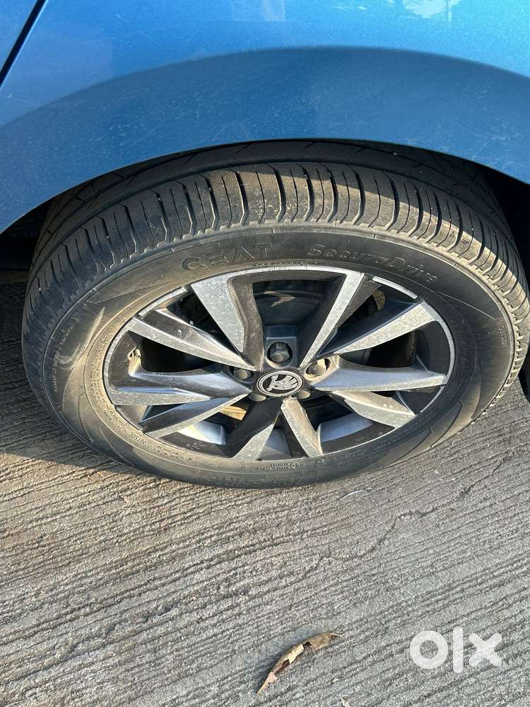 Skoda Slavia 1.0 Tsi Style At, 2022, Petrol