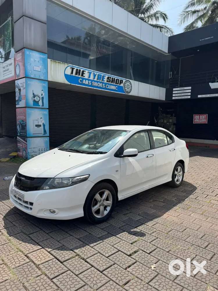 Honda City 2011 V I-vtec Petrol Manual – Well Maintained