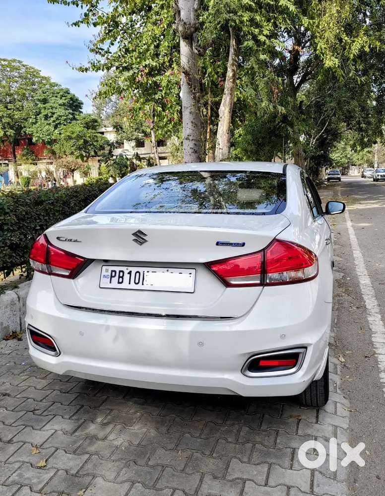 Maruti Suzuki Ciaz 1.5 ( Zeta Petrol Manual)