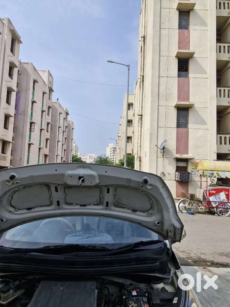Petrol + Cng.  White Xcent With Complete Document Good Tyre Condition