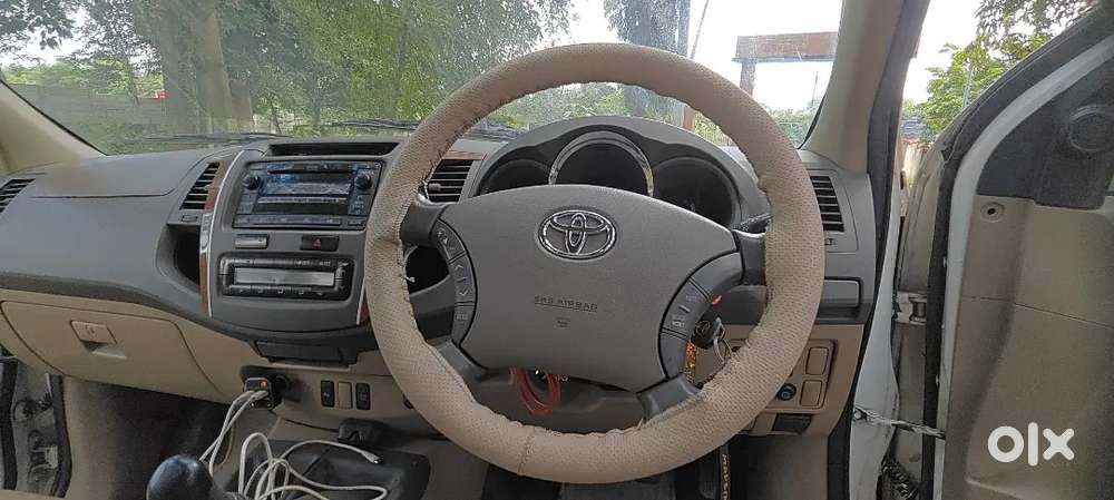 Toyota Fortuner Diesel Manual 2010 81000 Km Driven