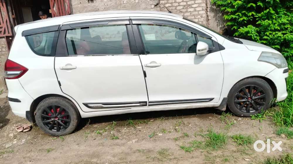 Maruti Suzuki Ertiga 2013
