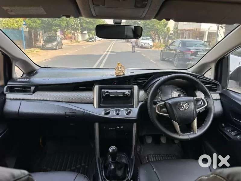Toyota Innova Crysta [2020-ongoing] 2.4 Gx 8 Str, 2017, Diesel