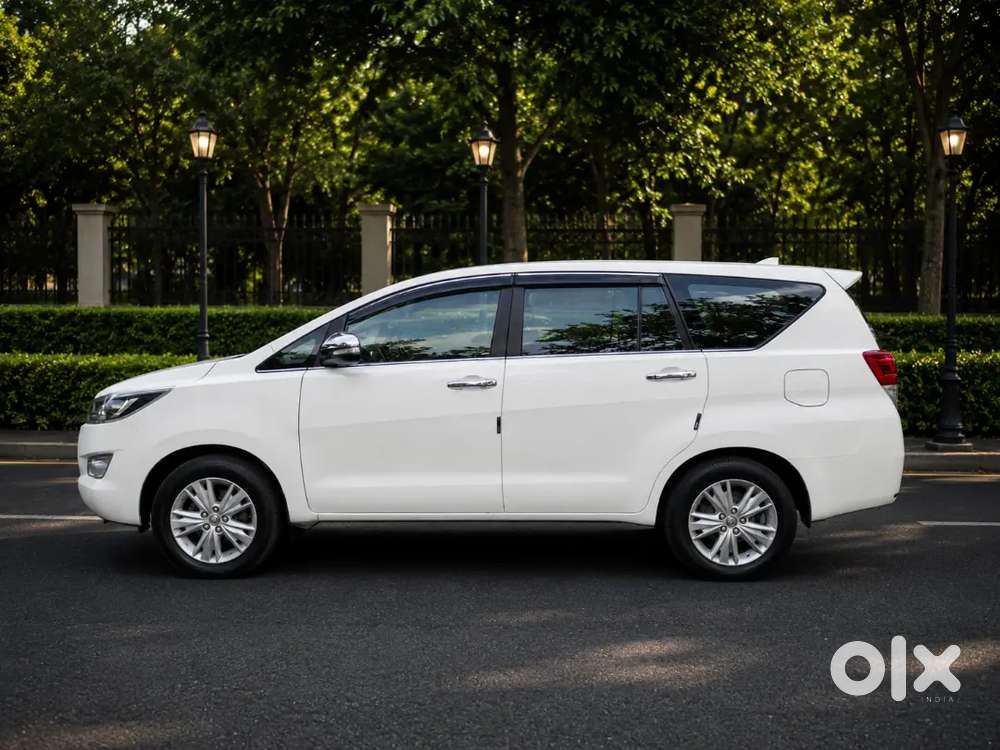 Toyota Innova Crysta 2016
