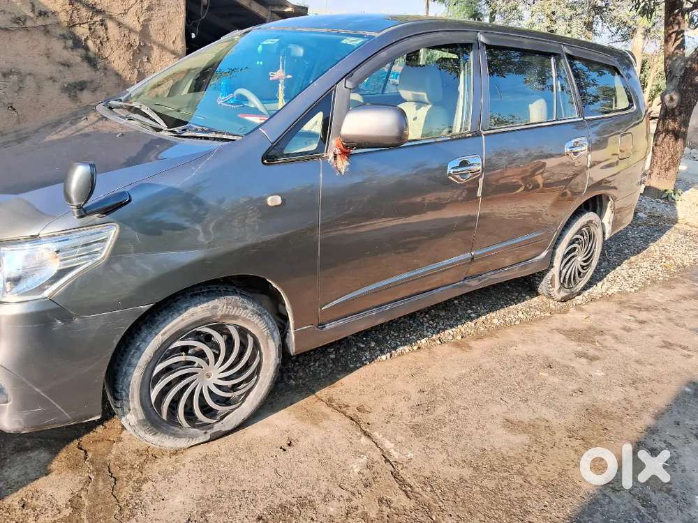 Toyota Innova G4 2014 Diesel 3rd Owner