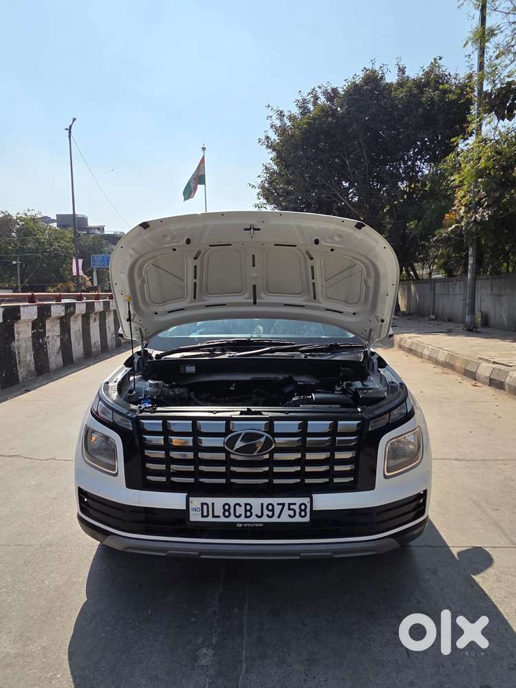 Hyundai Venue E 1.2 Petrol, 2025, Cng & Hybrids