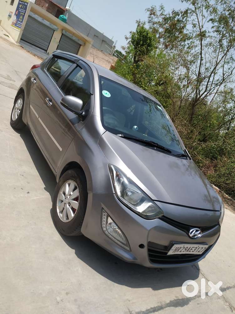Hyundai I20 2013 Diesel 150000 Km Driven