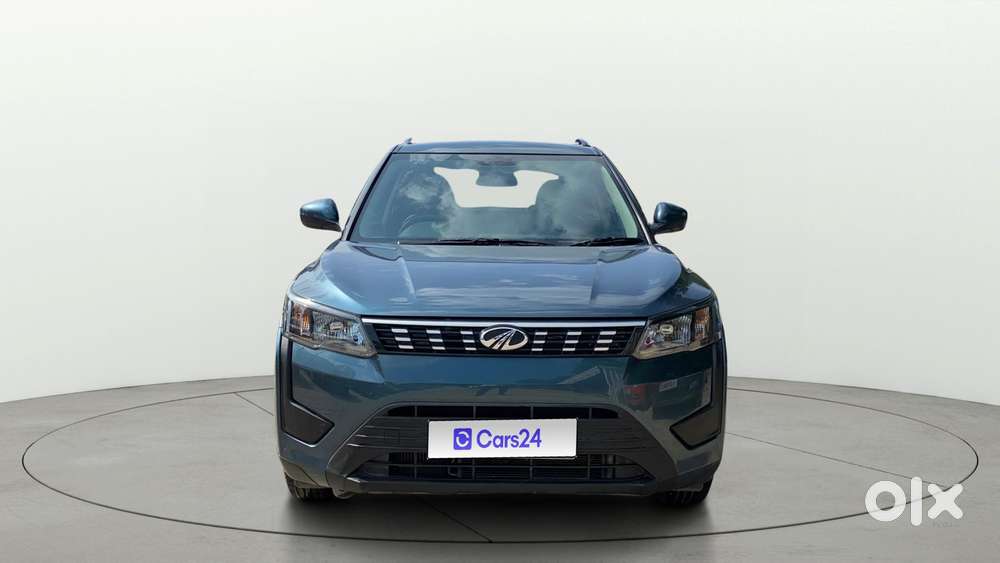 Mahindra Xuv300 1.2 W6 Amt Petrol, 2021, Petrol