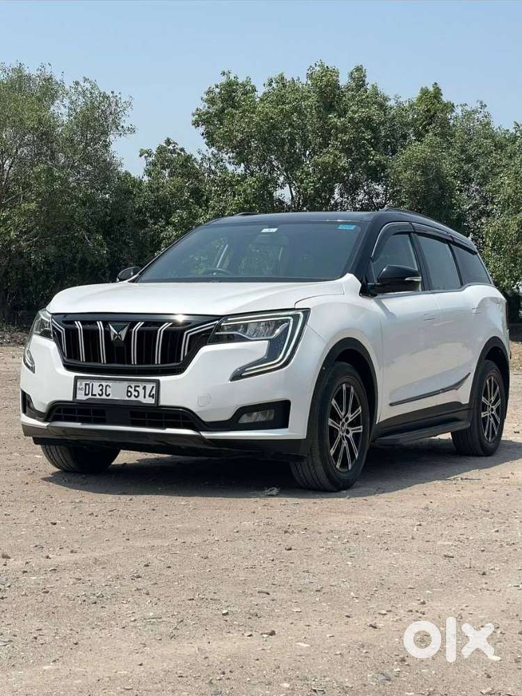 Mahindra Xuv700 Ax 5 Petrol Mt 7 Str (e), 2022, Petrol