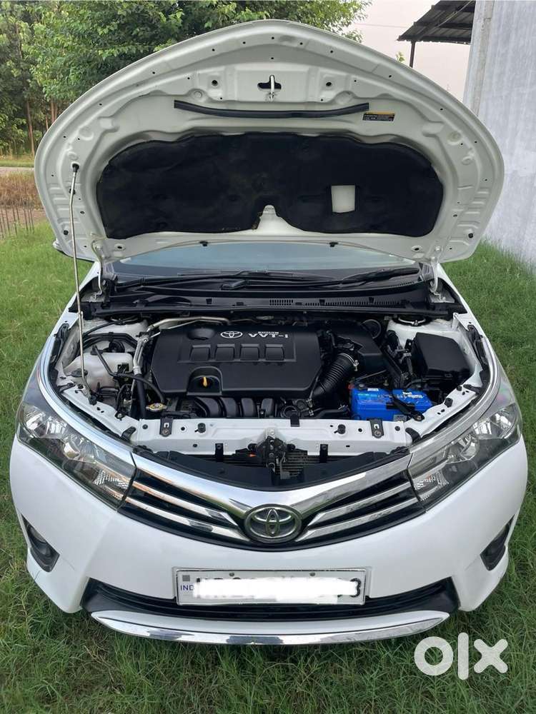 Just 22000 Km Driven 2014 Toyota Corolla Altis 2