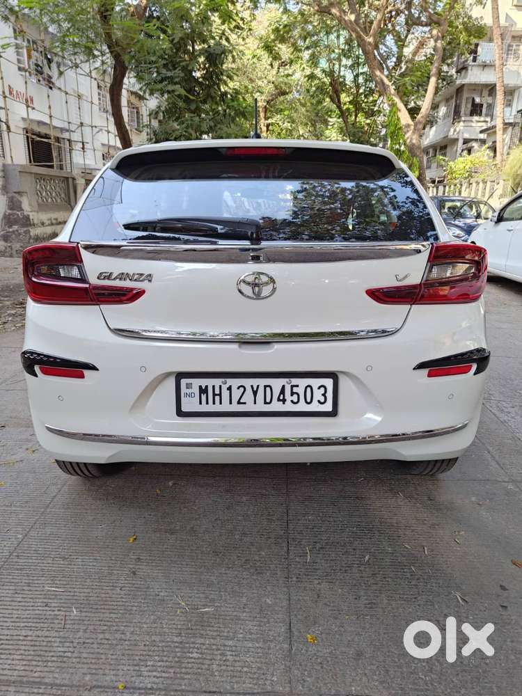 Toyota Glanza 2025 V Mt Petrol Opt Hybrid Just Run 9600 Kms