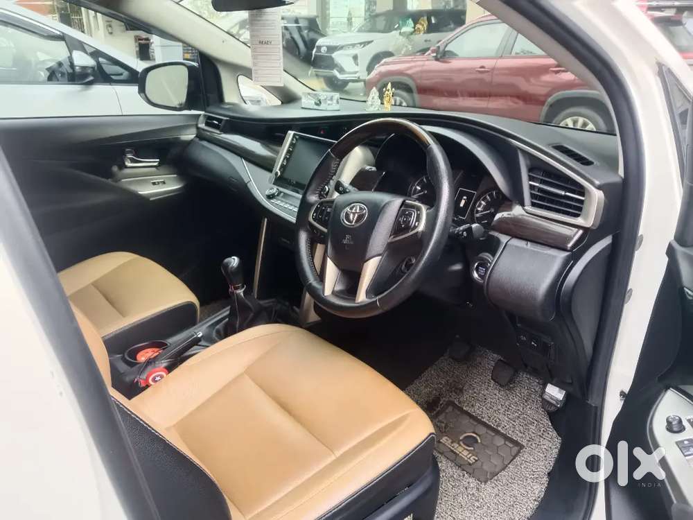 Toyota Innova Crysta 2022