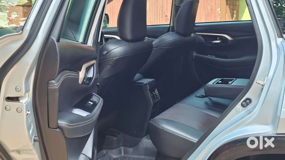 Maruti Suzuki Grand Vitara 1.5 Alpha Smart Hybrid, 2024, Petrol