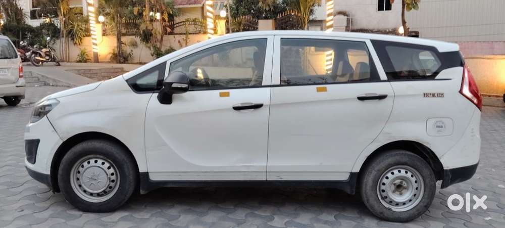 Mahindra Marazzo M2 8str, 2022