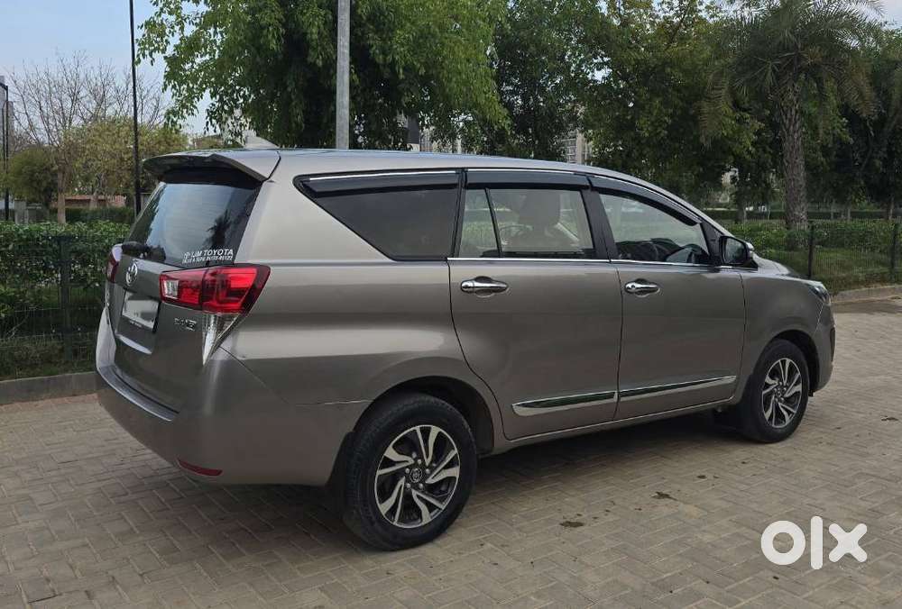 Toyota Innova Crysta 2.4 Gx Limited Edition At 7 Str, 2021, Diesel