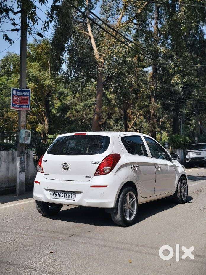 Hyundai I20 Sportz 1.2 Bs-iv, 2012, Diesel