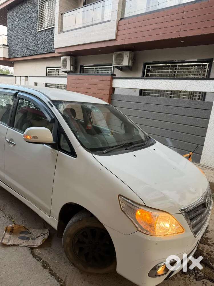 Toyota Innova Diesel 2014