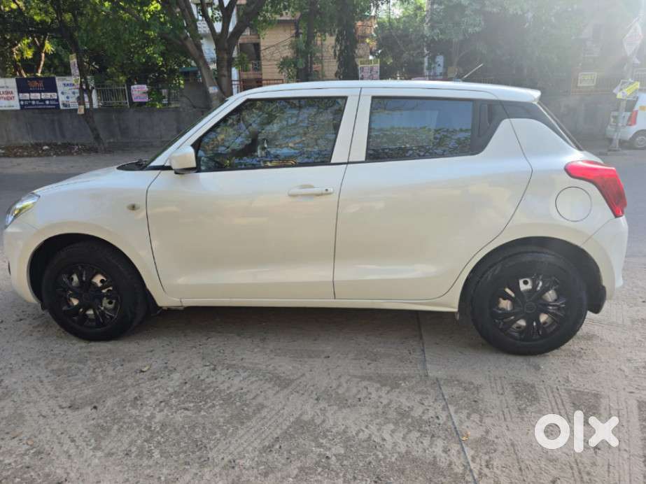 Maruti Suzuki Swift Lxi Option, 2019, Cng & Hybrids