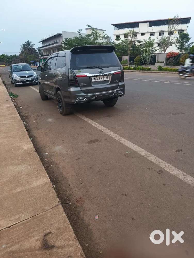 Toyota Innova 2012 Diesel Well Maintained