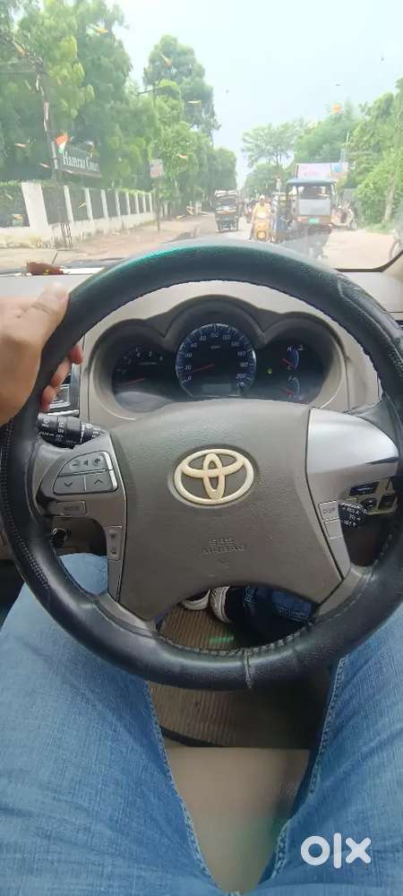 Toyota Fortuner 3.0 2012