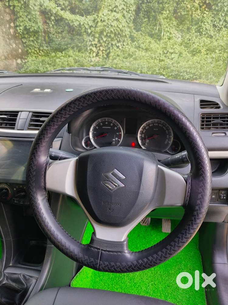 Maruti Suzuki Swift Vxi Abs Bsiv, 2017, Petrol