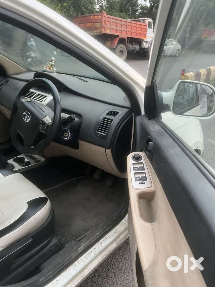 Tata Indica Vista Aura Plus 1.2 Safire, 2011, Petrol
