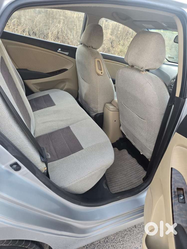 Hyundai Verna 1.6 Fluidic Vtvt S (o) At, 2016, Petrol