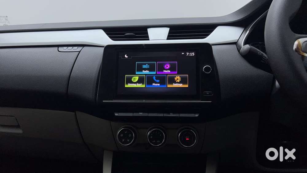 Renault Triber Rxz Easy-r Amt, 2020, Petrol