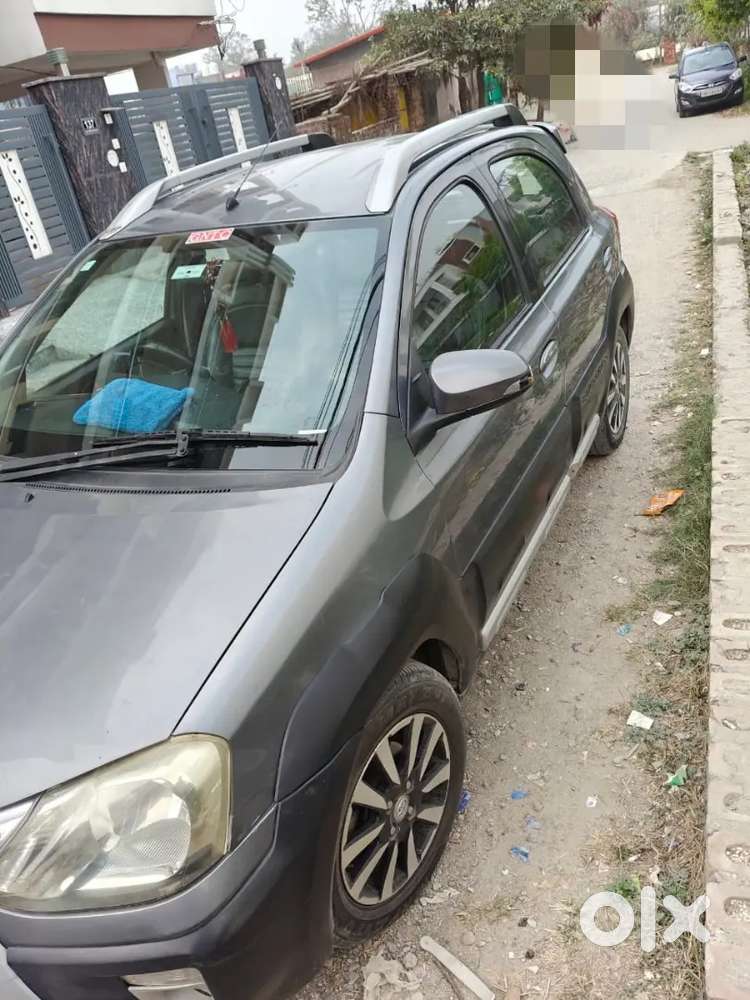 Toyota Etios Cross 2015