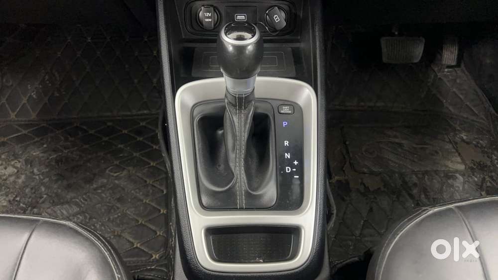 Hyundai Venue 1.0 Sx (o) Turbo Dct, 2020, Petrol