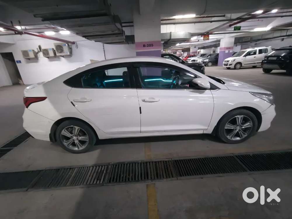Hyundai Verna 2017 - Petrol + Cng