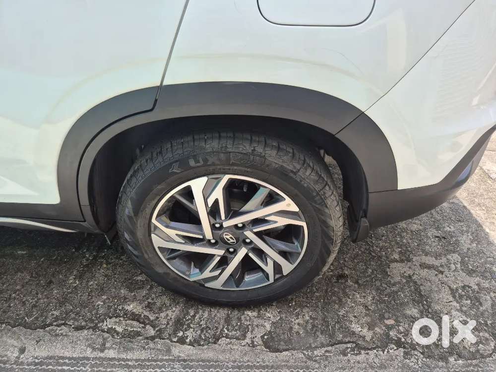 Hyundai Creta Sx (o)  2025  Petrol  Sunroof + Adas
