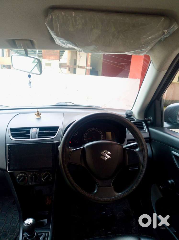 Maruti Suzuki Swift Diesel - 2012 (feb)  Kl-01  Black