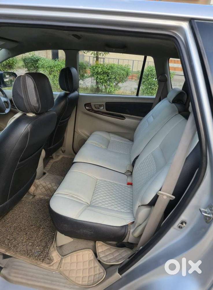 Toyota Innova 2.5 Vx 7 Seater Bs Iv, 2013, Diesel