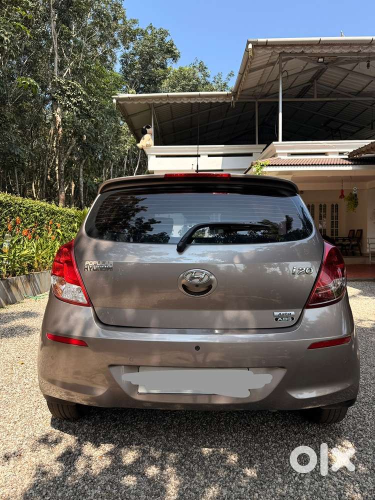 Hyundai I20 Petrol Manual 2012