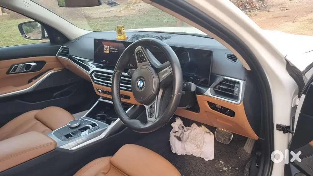 Bmw 3 Series 2024 Petrol 17500 Km Driven