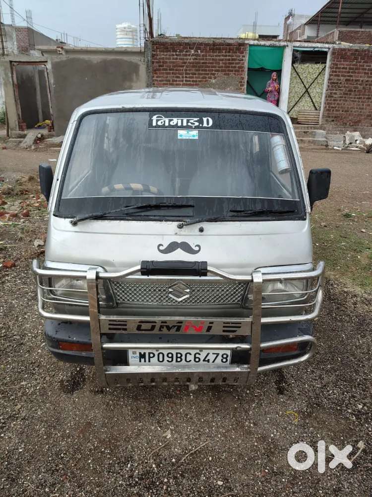 Badhiya Condition Mein Gadi Hai Lpg Aur Petrol Donon Hai